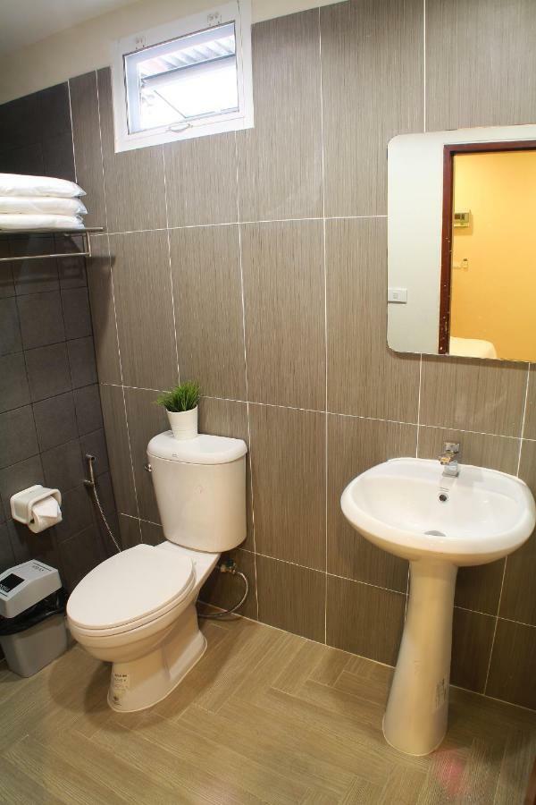 S'Prima Hostel Phitsanulok Zewnętrze zdjęcie